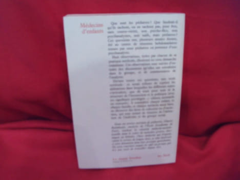 Médecins d’enfants (onze pédiatres, une psychanalyste). . [PHILOSOPHIE SCIENCES HUMAINES] - RAIMBAULT (Ginette)