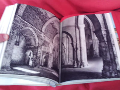 Évocation de la chrétienté romane. 