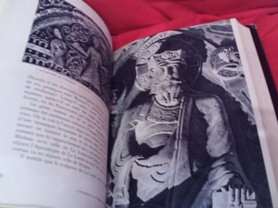 La Métamorphose des Dieux-*. 