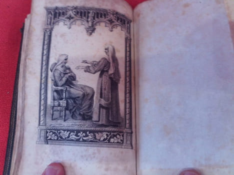 Nouvelles Heures à la Reine Blanche. . [LIVRES ANCIENS] - ANONYME