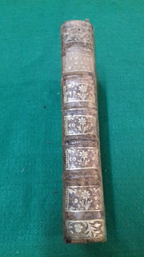 Explication de l'ordonnance de Louis XV, concernant les substitutions.. SERRES