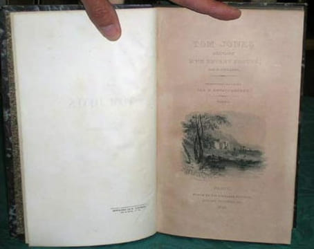 Tom Jones histoire d'un enfant trouvé. 2 volumes.. FIELDING Henry