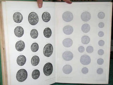 Les Armoiries de la Ville de Paris. 2 volumes.