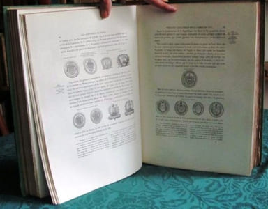 Les Armoiries de la Ville de Paris. 2 volumes.