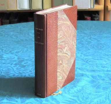 Au Théâtre - Réflexions critiques (Troisième série) - Édition originale.. BLUM Léon