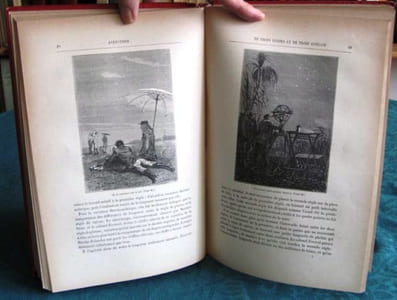 Aventures de trois Russes et de trois Anglais dans l'Afrique Australe. (Steamer, rouge)