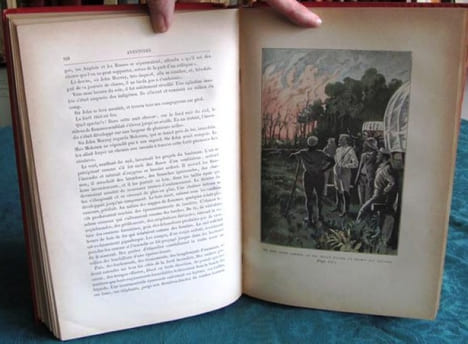 Aventures de trois Russes et de trois Anglais dans l'Afrique Australe. (Steamer, rouge). VERNE Jules