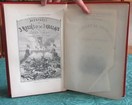 Aventures de trois Russes et de trois Anglais dans l'Afrique Australe. (Feuilles d'Acanthe, rouge). VERNE Jules