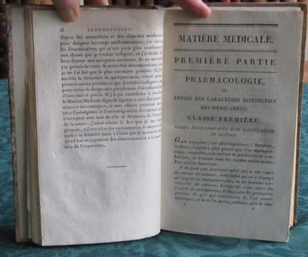 Traité de Matière Médicale. 2 volumes.. SCHWILGUE Charles Joseph Antoine - NYSTEN Pierre-Hubert