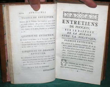 Entretiens de Phocion sur le rapport de la Morale avec la Politique; Traduits du Grec de Nicoclès, Avec des Remarques - Édition originale.