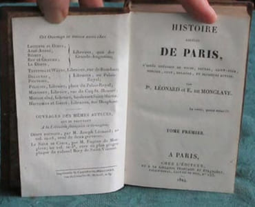 Histoire abrégée de Paris. 2 volumes.