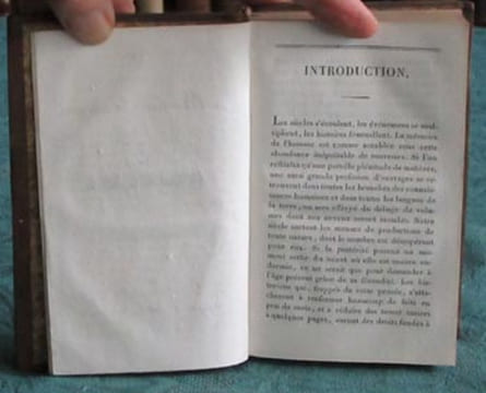 Histoire abrégée de Paris. 2 volumes.. Grégoire de Tours, Sauval, Saint-Foix, Mercier, Jouy, Dulaure