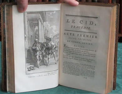 Théâtre de Pierre Corneille avec des commentaires et autres morceaux intéressans. 12 volumes.