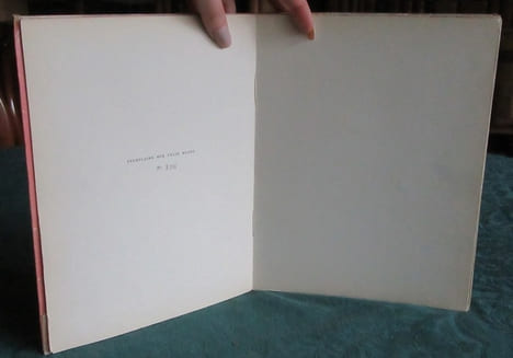 (Trois) 3 petites filles dans la rue - Édition originale.. WARNOD André