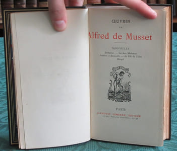 Oeuvres de Alfred de Musset - Nouvelles - Contes et Nouvelles - 2 volumes.