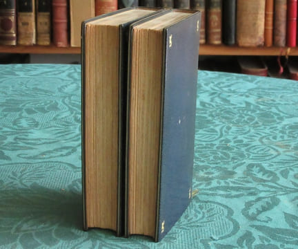 Oeuvres de Alfred de Musset - Nouvelles - Contes et Nouvelles - 2 volumes.. MUSSET Alfred de