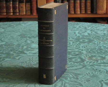 Oeuvres de Alfred de Musset - Mélanges de littérature et de critique - 1 volume.. MUSSET Alfred de