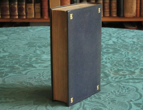 Oeuvres de Alfred de Musset - Mélanges de littérature et de critique - 1 volume.. MUSSET Alfred de