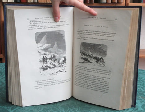 Voyages et Aventures du Capitaine Hatteras. (bleu, à la banquise). VERNE Jules