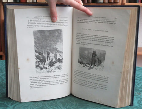 Voyages et Aventures du Capitaine Hatteras. (bleu, à la banquise). VERNE Jules