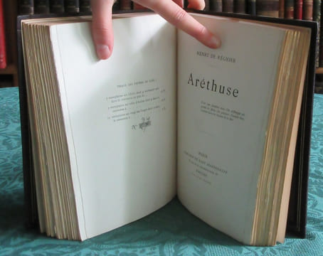 Tel qu'en songe - Aréthuse - 2 titres en E.O. en 1 volume - (2 LAS) - Éditions originales.. REGNIER Henri de