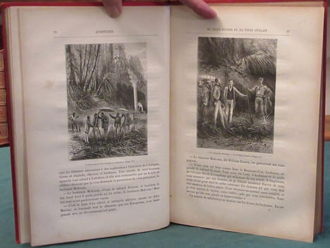 Aventures de trois Russes et de trois Anglais dans l'Afrique Australe. (Steamer, rouge). VERNE Jules