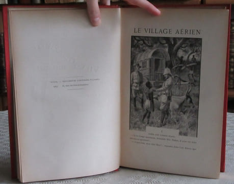 Le Village Aérien. Les Histoires de Jean-Marie Cabidoulin. (Globe doré). VERNE Jules