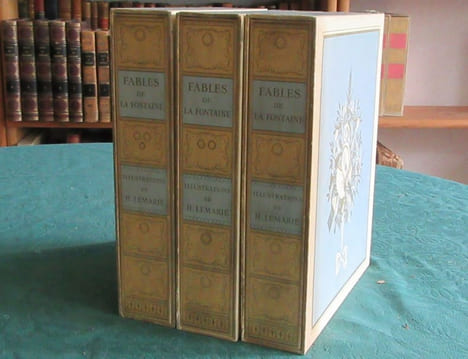 Fables de Jean de La Fontaine. 3 volumes illustré par Lemarié.. LA FONTAINE Jean de