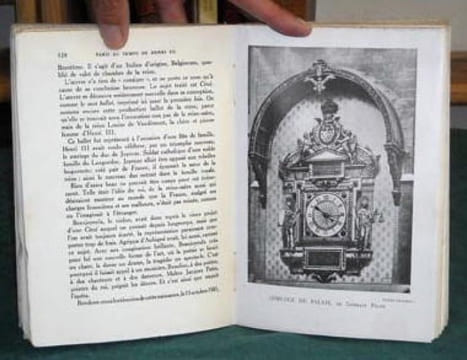 Paris sous les derniers valois. Paris au temps de Henri III - Édition originale.. CHAMPION Pierre