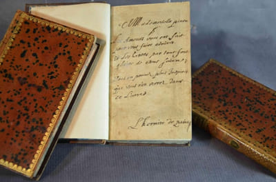 OEuvres galantes. Seconde édition augmentée. Paris, Estienne Loyson, 1660. OEuvres galantes en proses et en vers. Paris, 1663. Suite des oeuvres galantes. Paris, Estienne Loyson, 1663. OEuvres galantes en proses et en vers meslées de quelques pièces.