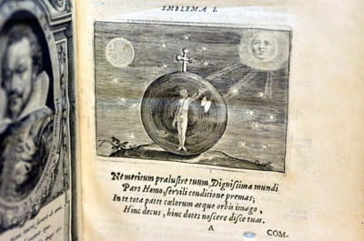 Emblemata Florentii Schoonhovii I.C. Goudani, Partim Moralia partim etiam Civilia. Cum latiori eorundem ejufdem Auctoris interpretatione. Accedunt et alia quaedam Poëmatia in alijs Poema : tum fuorum libris non contenta.