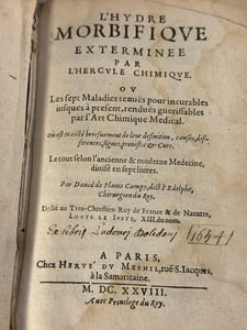 L’hydre morbifique exterminé par l’hercule chimique, ou les sept Maladies tenuës pour incurables jusques à présent, renduës guérissables par l’Art Chimique Médical, où est traictées briefvement de leur définition, causes, différences, signes,