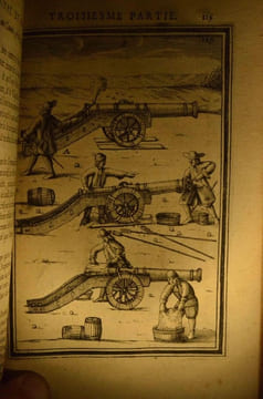Les Travaux de Mars ou la Fortification nouvelle tant reguliere, qu'irreguliere. Divisee en trois parties. [...] Dedié au Roy. Par Allain Menesson ...