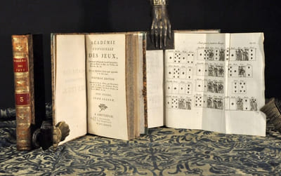 Académie universelle des jeux, Contenant les Regles des Jeux de Cartes permis ; celles du Billard, du Mail, du Trictac, du Revertier, &c. &c. Avec des Instructions faciles pour apprendre à les bien jouer. NOUVELLE EDITION.