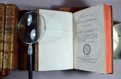 L'esprit de l'encyclopédie ou choix des articles les plus agréables, les plus curieux et les plus piquants de ce grand Dictionnaire.