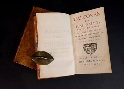 L'alcoran de Mahomet, raduit de l'arabe par André du Ryer, Sieur de la garde Malezair, nouvelle édition revue et corigée.