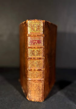 Dictionnaire de rimes, dans un nouvel ordre où se trouvent I. Les mots & le genre des mots. II. Un Abrégé de la Versification III. Des remarques sur ...