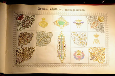« Armes, chiffres et monogrammes »
