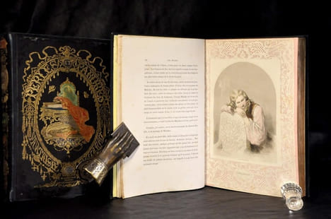 Perles et Parures. Les Joyaux, fantaisie par Gavarni, texte par Méry. Minéralogie des dames par le Cte Foelix. - suivi de: Les Parures, fantaisie par ...