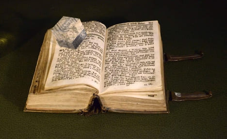 [BIBLE HONGROISE].  Pessti [Pest], (Psautier) . undefined