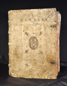 Ioannis Pierii valeriani bellunensis, Hieroglyphica, siveDe Sacri Aegyptiorum. VALERIANO BOLZANO, Giovanni Pierio (1477-1558).