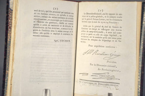 - BERTHIER. Pièces trouvées à Venise, dans le porte-feuille de d'Antraigues, Et écrite entièrement de sa main. Suivi de :- Déclarations de Duverne ...