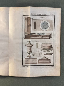 Nouvelles récréations physiques et mathématiques. GUYOT (de la Société Littéraire & Militaire de Besançon)