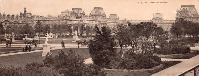 PARIS , Jardins des Tuileries. Paris