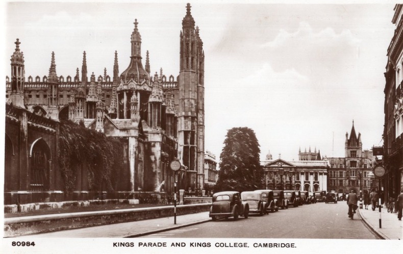 CAMBRIDGE , Kings parade and Kings College.. Angleterre