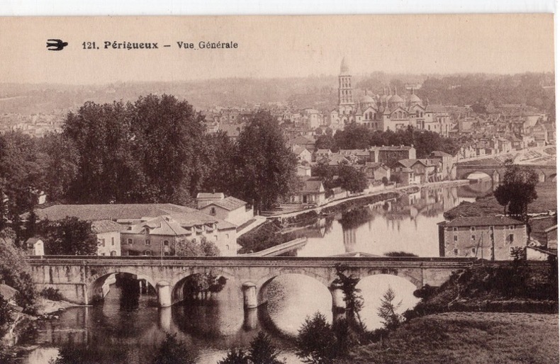 PÉRIGUEUX , Vue générale. Dordogne