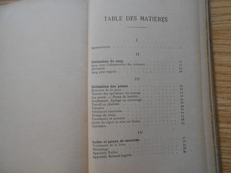 Utilisation des Débris des Animaux et Déchets de la Boucherie. Lezé R.