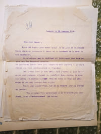 Lot de 2 lettres manuscrites avec enveloppe et 8 lettres dactylographiées.