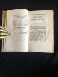 Mémoire adressé au Roi, en juillet 1814. Seule Edition complète et correcte, contenant toutes les Notes de l'Auteur ; celles du Lynx ; les Commentaires qui ont circulé secrètement avec le Manuscrit, et les Pièces justificatives ; suivi du Discours qu'il a prononcé au tribunat, le 11 floréal an 12. Cinquième Edition.  