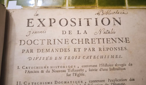 Exposition de la Doctrine chrétienne par demandes et par réponses. Divisée en trois Catéchismes. I. Catéchisme historique […]. II. Catéchisme dogmatique […]. III. Catéchisme pratique. A Paris, Chez Jacques Rollin, 1741.
